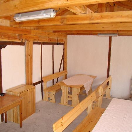 Yana Guest House Dobrinishte Buitenkant foto