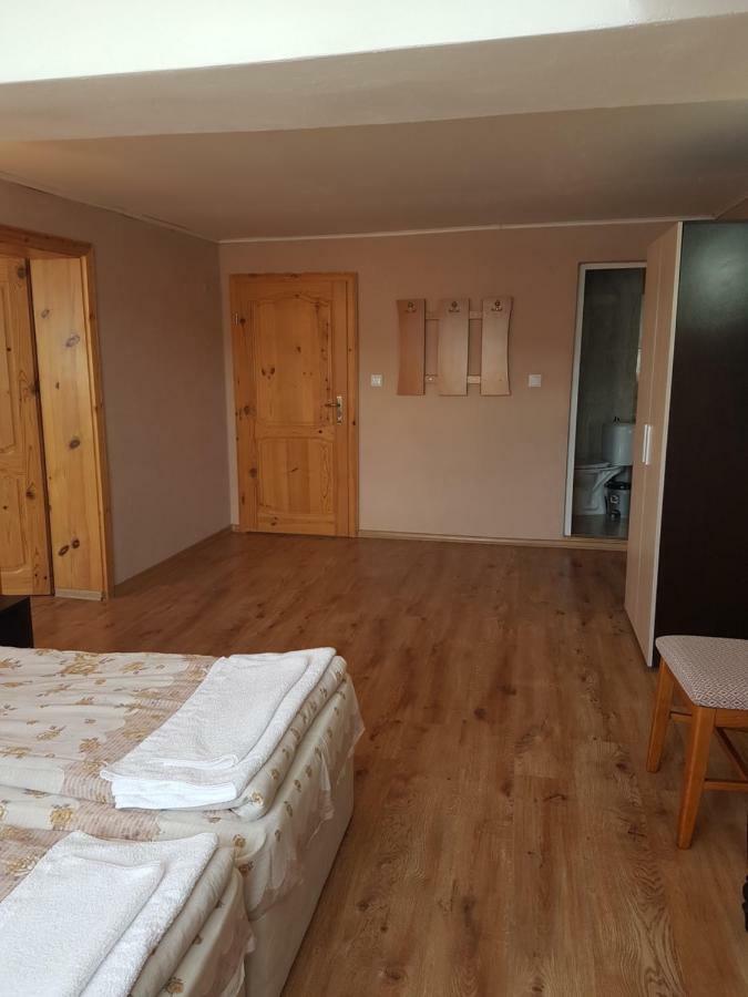 Yana Guest House Dobrinishte Buitenkant foto